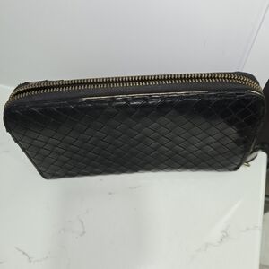 Bottega Veneta Zip around
